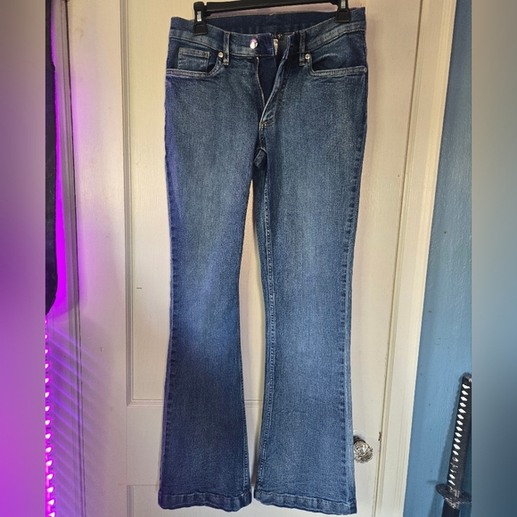 Women's Venus Blue Flared Jeans Size 4R - Picture 1 of 3